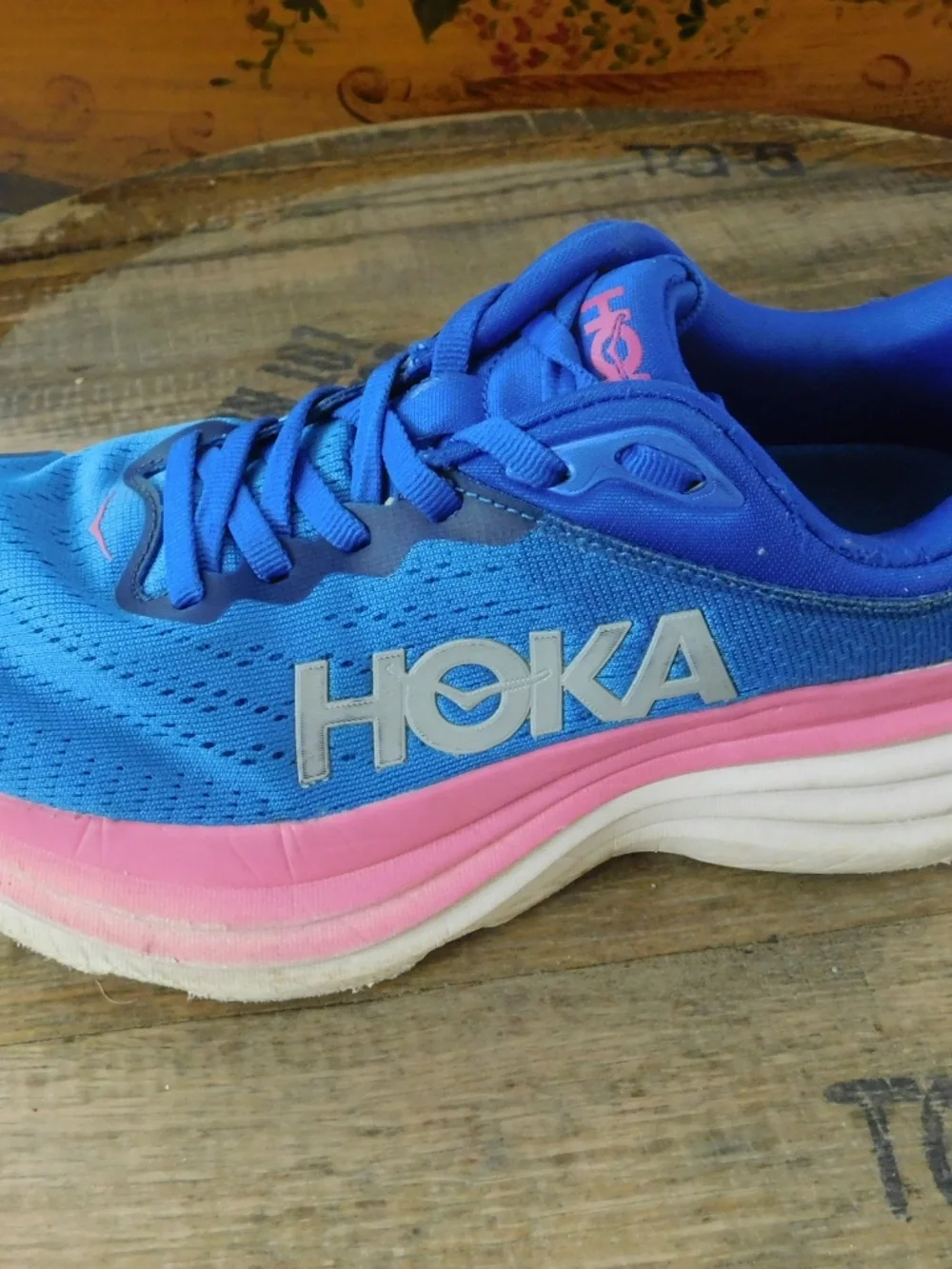 Hoka Bondi 8 Shoes 7.5 B Womens